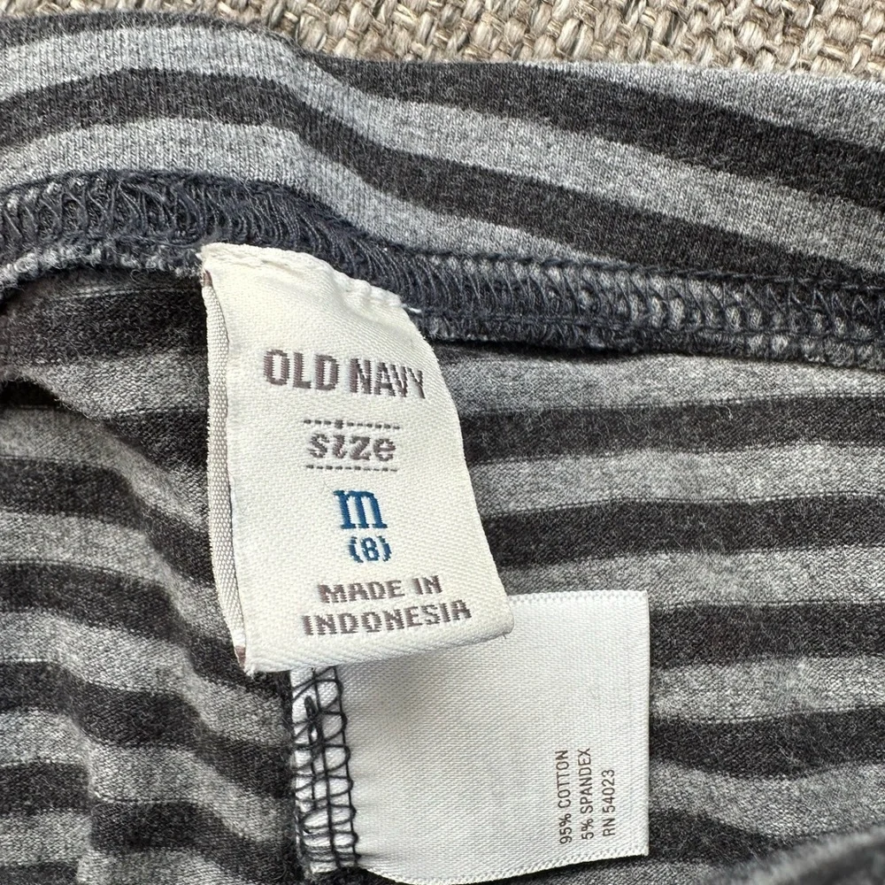 Old Navy Girls Black Gray Striped leggings with Button Detail size 8